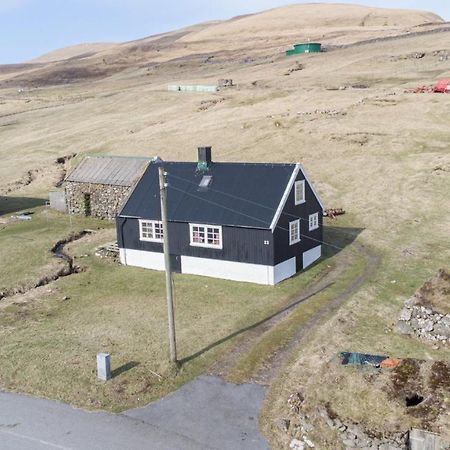 The Real Faroese Experience Villa Skalavik Buitenkant foto