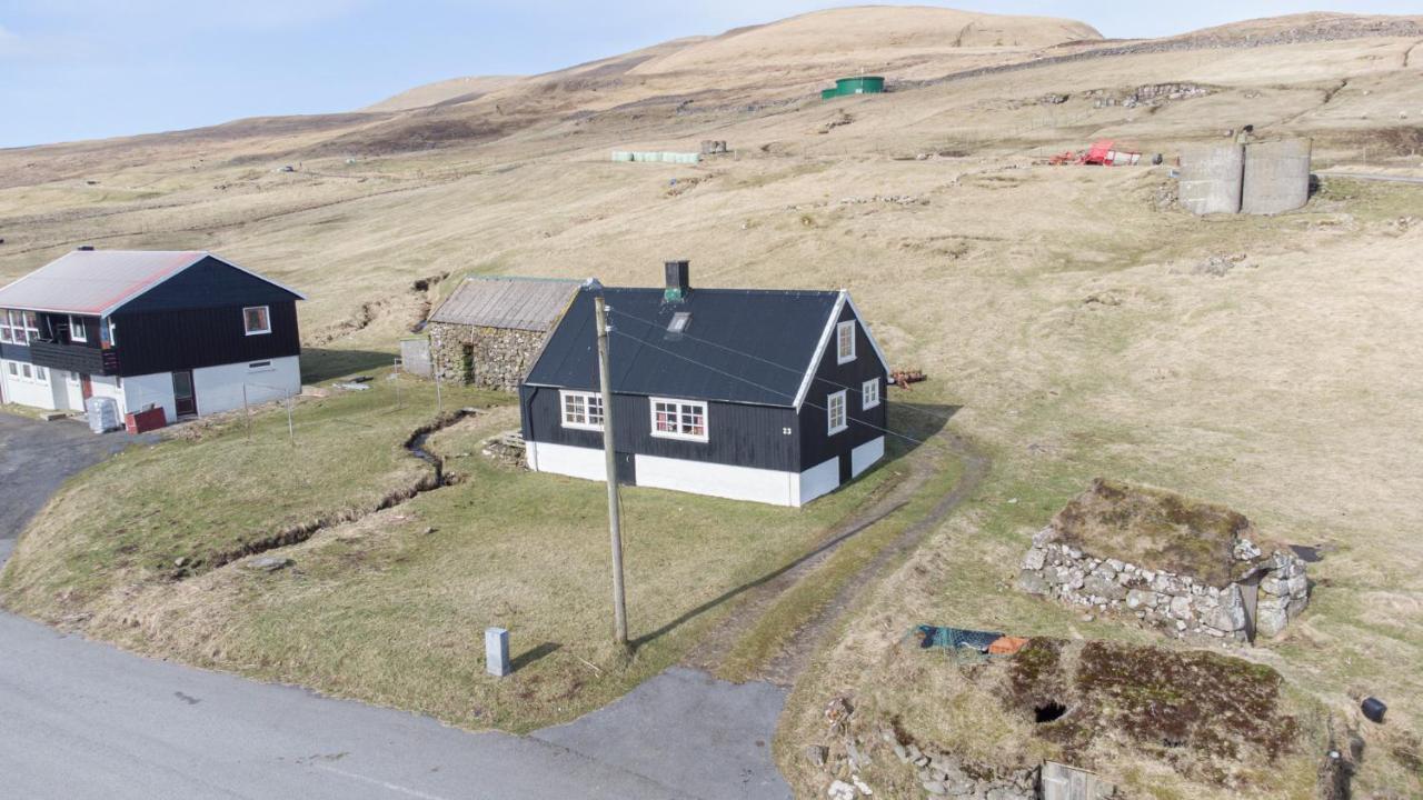 The Real Faroese Experience Villa Skalavik Buitenkant foto